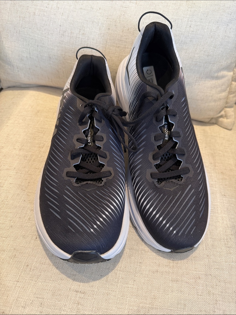 Hoka One One Women's Rincon 3 Black/White Running Shoes - Picture 2 of 6